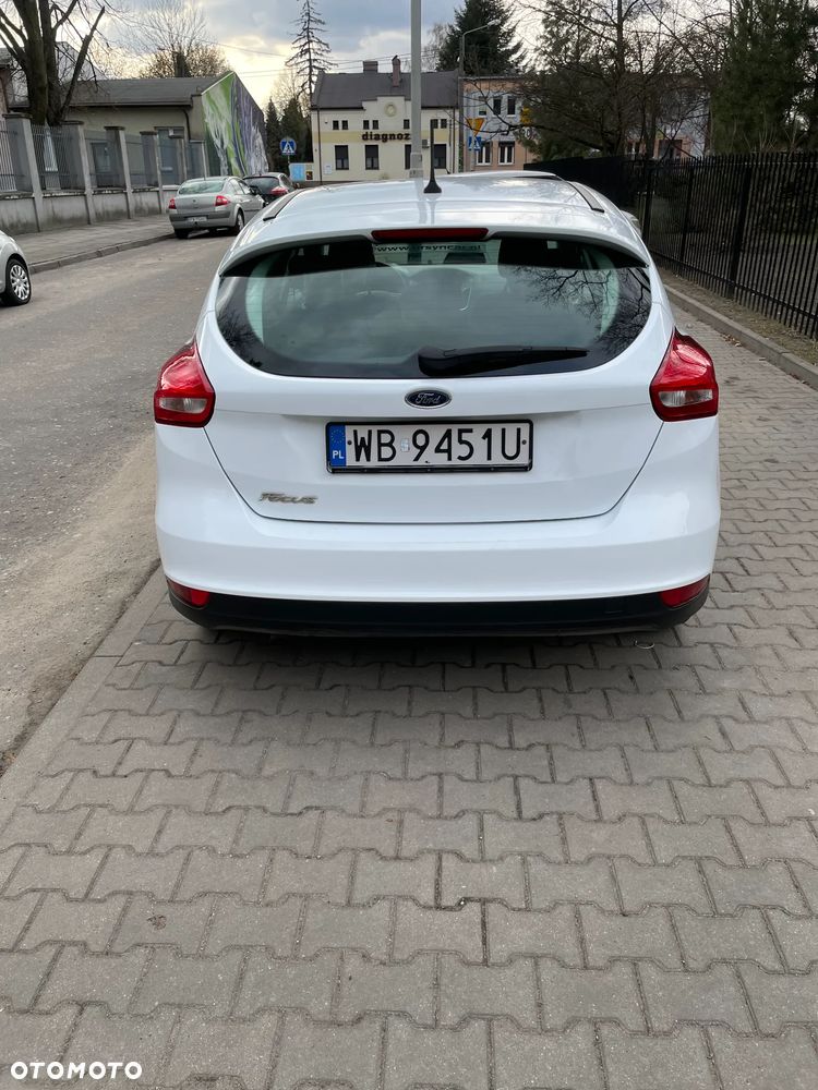 Ford Focus 1.6 Trend - 4