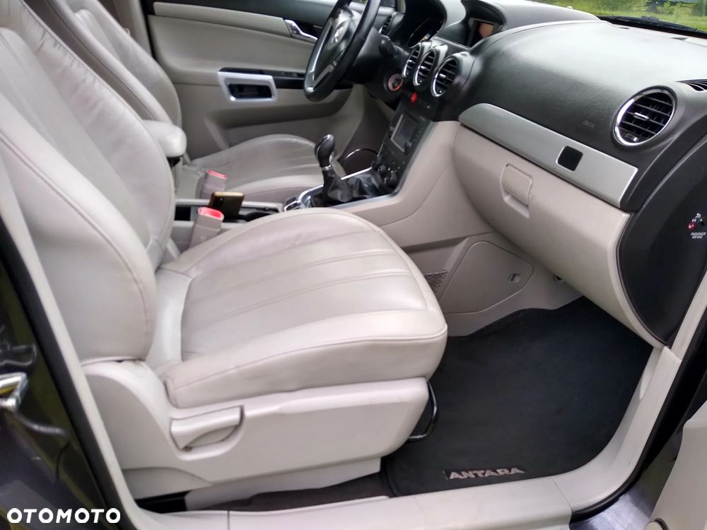 Opel Antara 2.2 CDTI Cosmo - 25