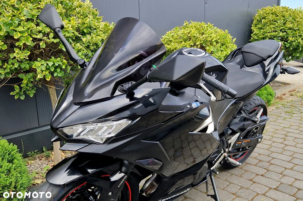 Kawasaki Ninja 400 - 28