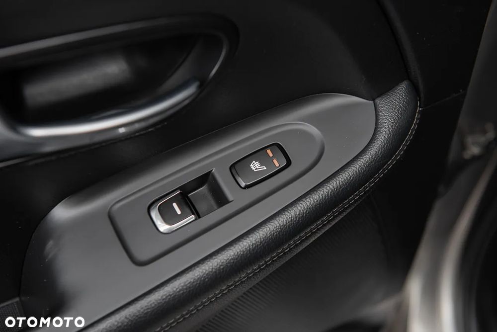 Kia Carens 1.7 CRDi L 7os - 27