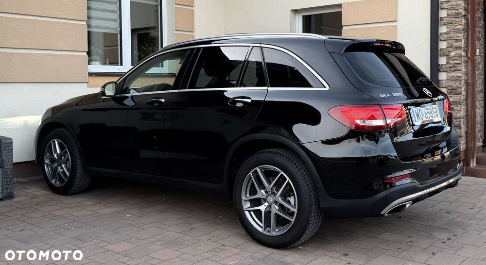 Mercedes-Benz GLC - 25