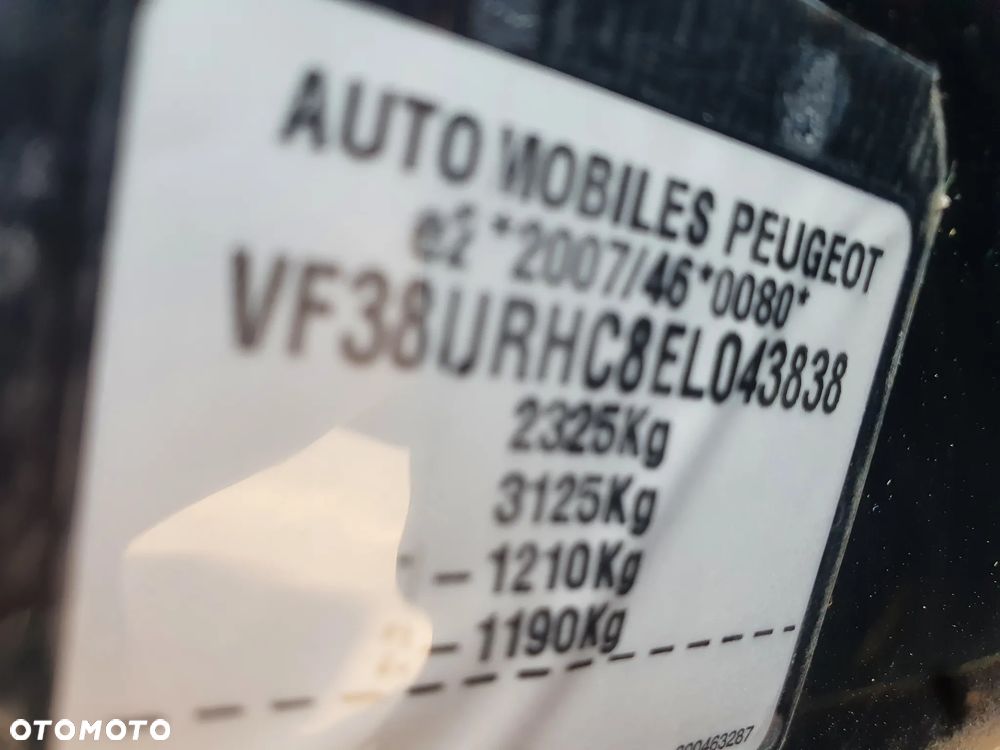 Peugeot 508 RXH Hybrid4 - 29