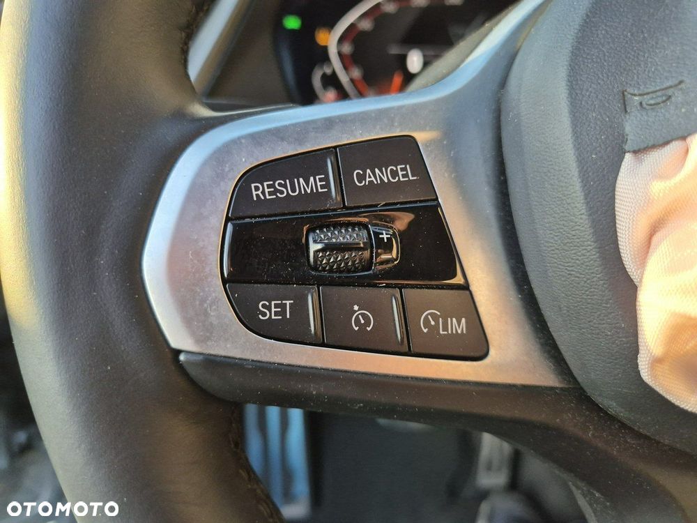 BMW Seria 1 118i Edition M Sport Shadow - 8