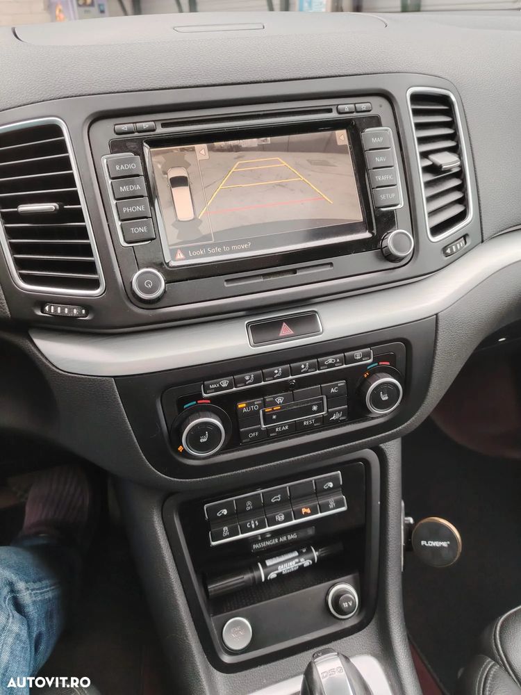 Volkswagen Sharan 2.0 TDI DSG Blue Motion Highline - 16