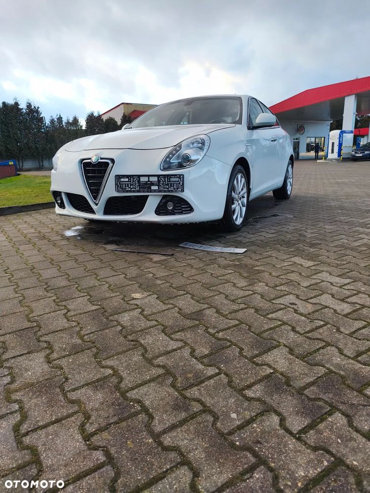 Alfa Romeo Giulietta - 1