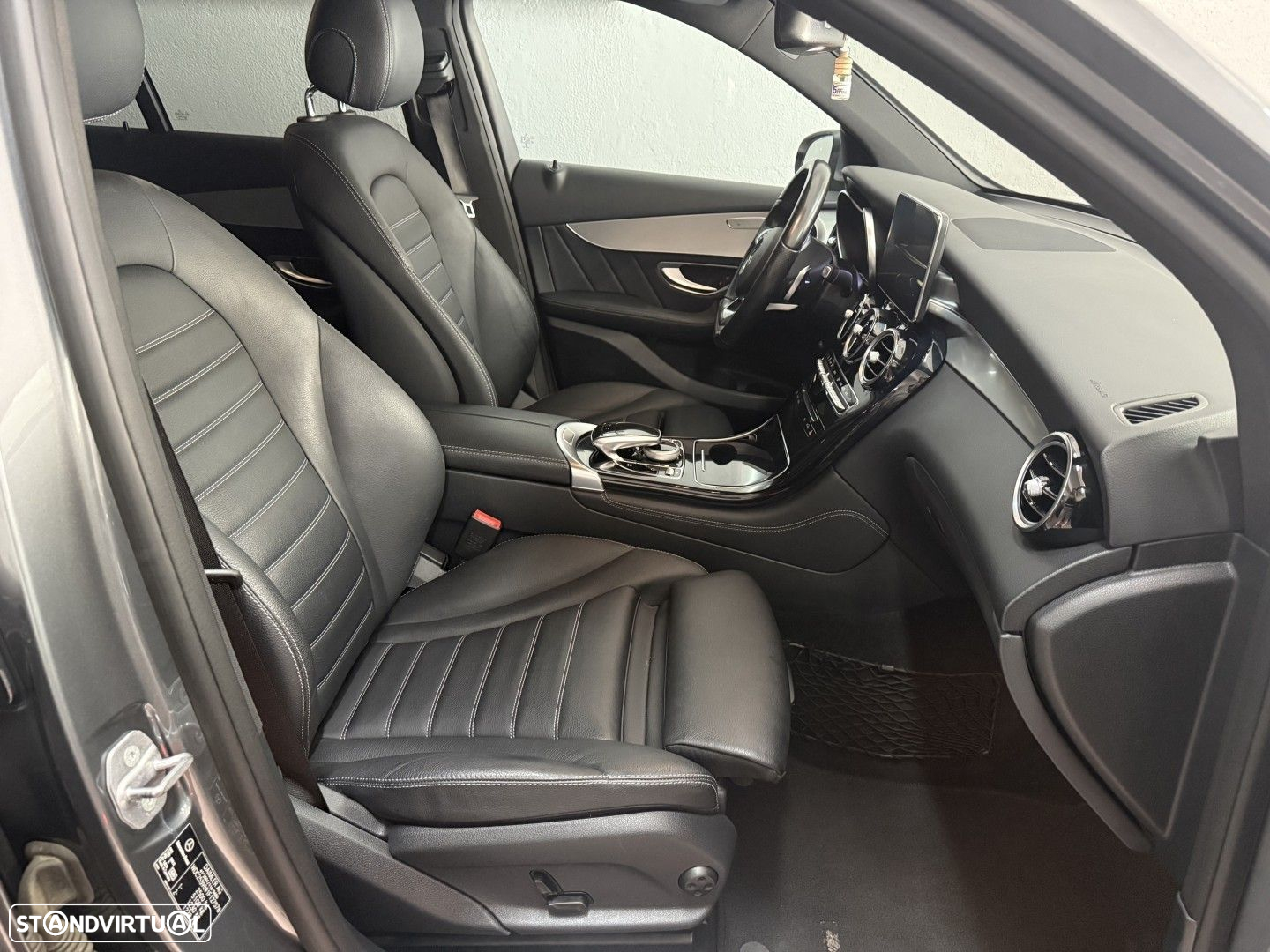 Mercedes-Benz GLC 250 d 4Matic 9G-TRONIC AMG Line - 7