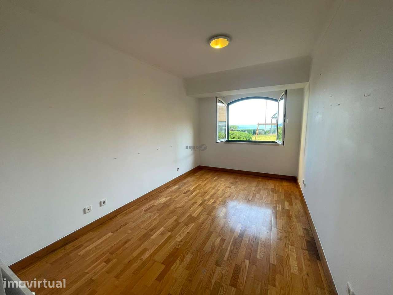 Elegante T1 com Vista Mar em Condomínio Privado, Jardins Piscina - Grande imagem: 4/25
