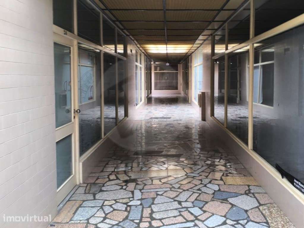 Loja no centro da cidade da Póvoa de Varzim - Grande imagem: 4/30