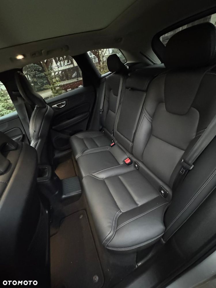 Volvo XC 60 T8 Plug-In Hybrid AWD Inscription - 13