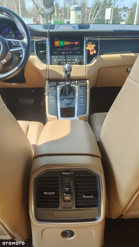 Porsche Macan Standard - 12