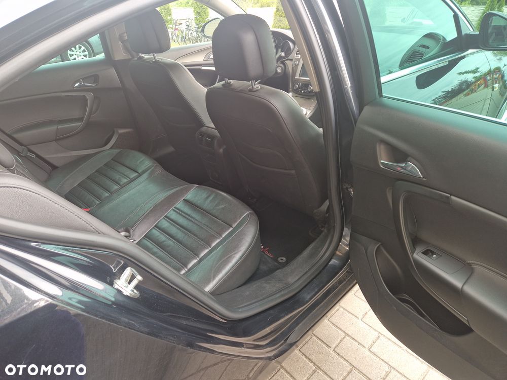 Opel Insignia 1.4 T Cosmo S&S - 11
