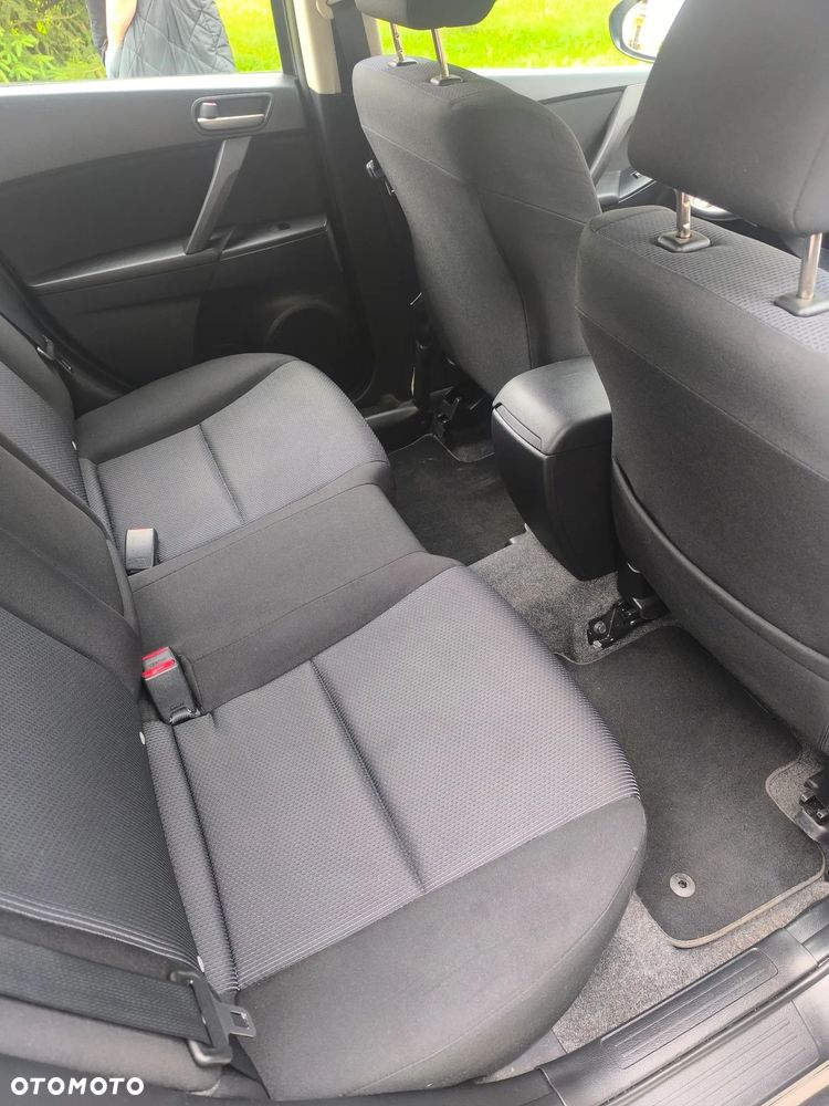 Mazda 3 1.6 CD Exclusive + - 4