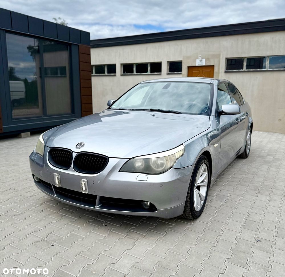 BMW Seria 5 520i - 1