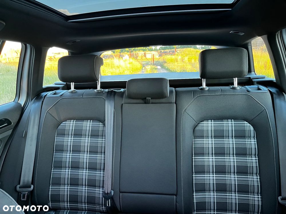 Volkswagen Golf GTD (BlueMotion Technology) - 25