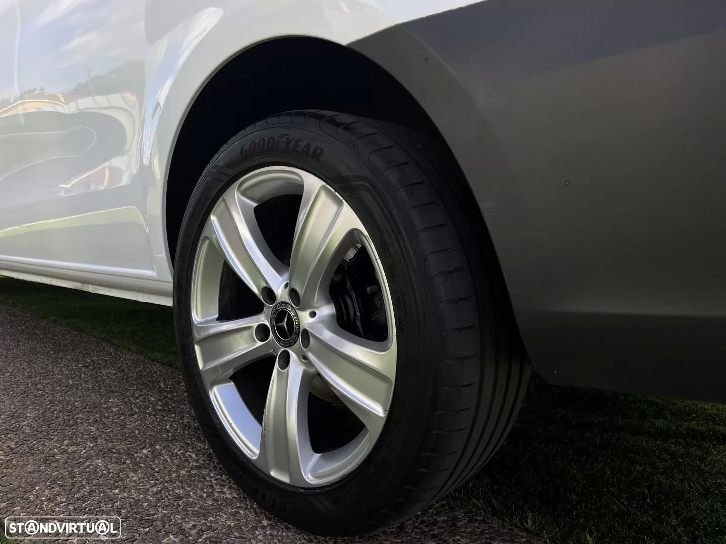 Mercedes-Benz Vito Tourer 109 CDI (BlueTEC) Extra-Longa SELECT - 9
