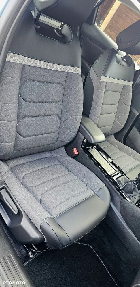 Citroën C4 1.2 PureTech Shine S&S - 24