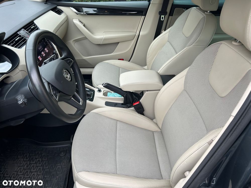 Skoda Octavia 2.0 TDI Style DSG - 9