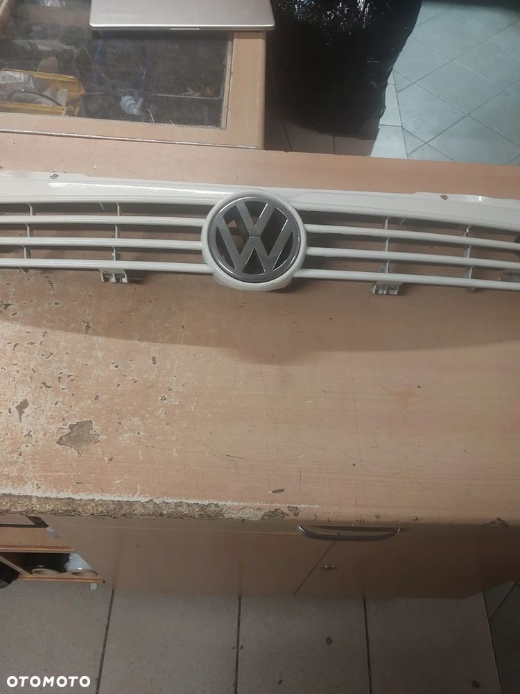 ATRAPA CHŁODNICY VW T4 LIFT - 1