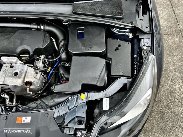 Ford Focus 1.0 EcoBoost S&S Titanium - 20