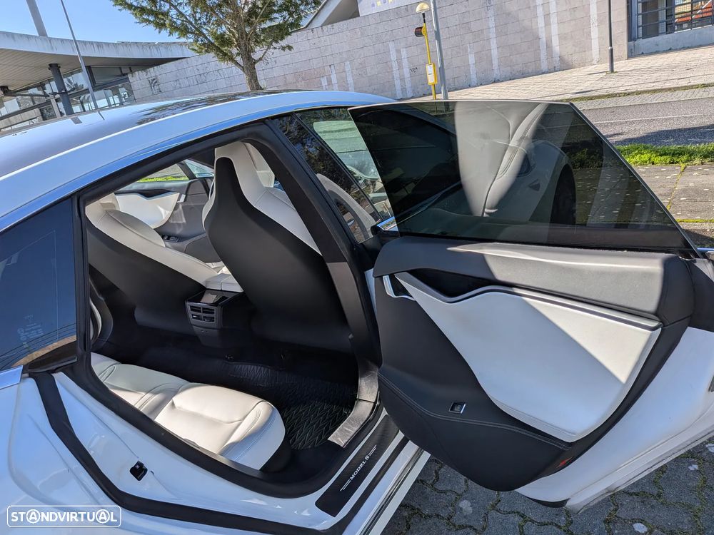 Tesla Model S Long Range - 11