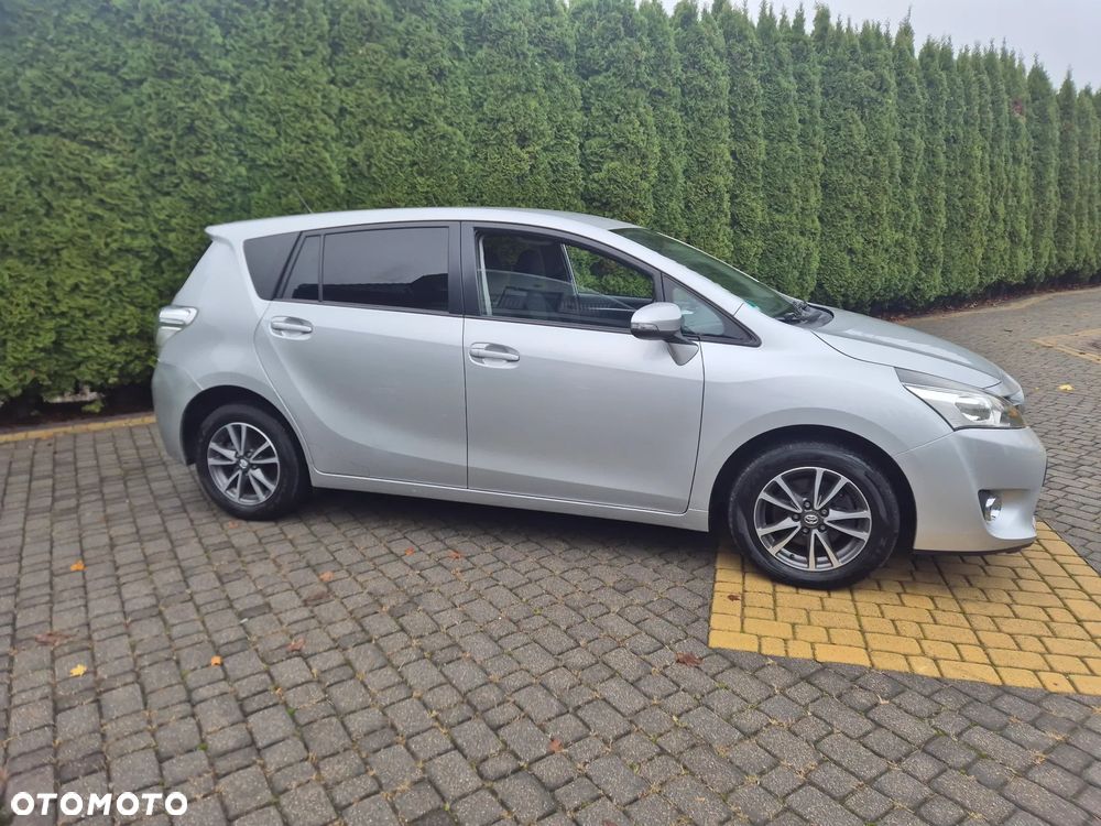 Toyota Verso 1.8 5-Sitzer Executive - 5