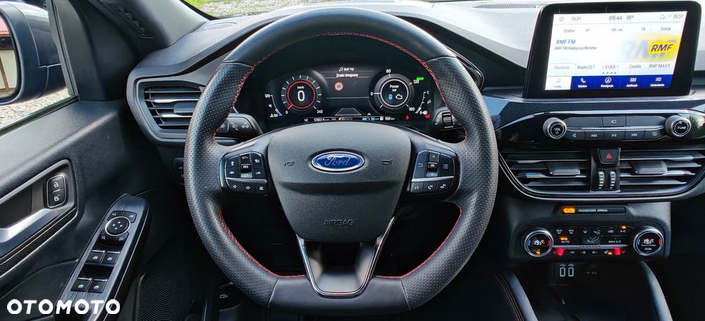 Ford Kuga 2.5 Duratec PHEV ST-LINE X - 14