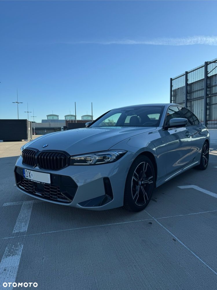 BMW Seria 3 330i M Sport - 2