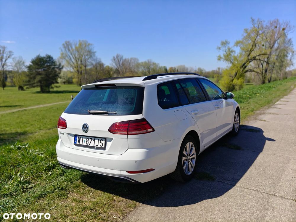 Volkswagen Golf 1.5 TSI BMT Evo Comfortline - 4