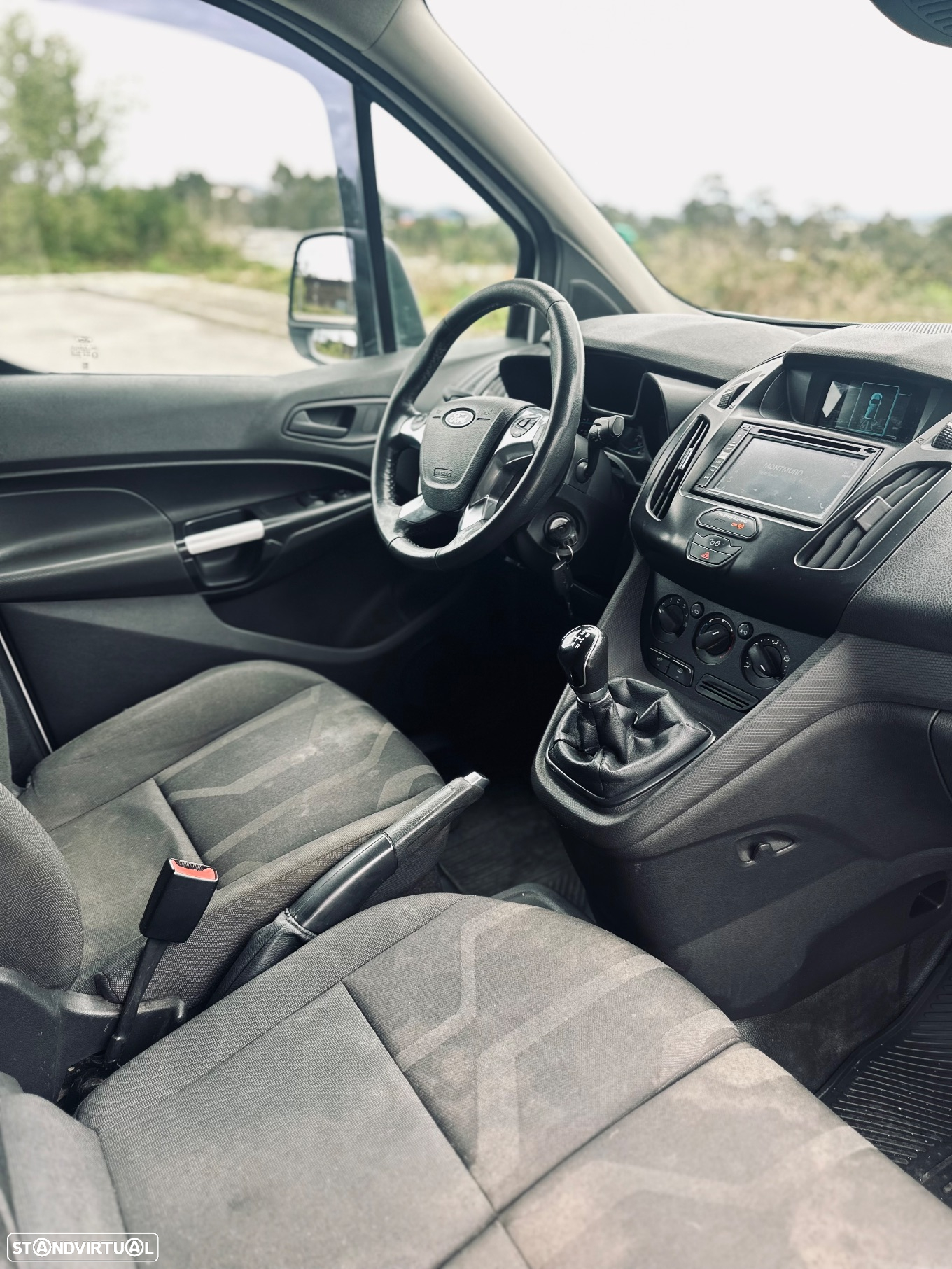 Ford Transit Connect - 11