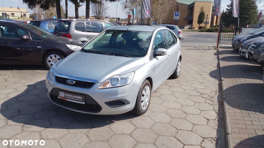 Ford Focus 1.6 TI-VCT Ambiente - 2