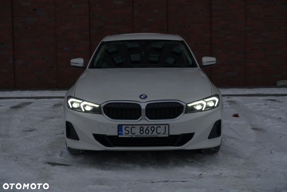BMW Seria 3 318d - 25