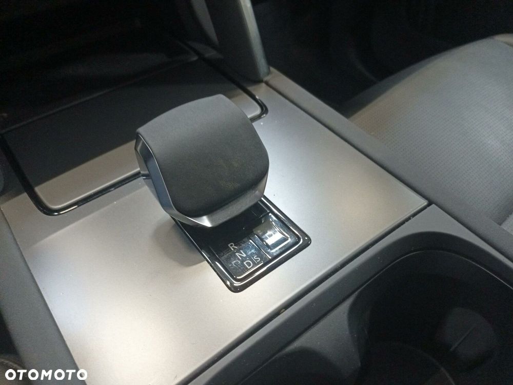 Land Rover Discovery Sport - 16