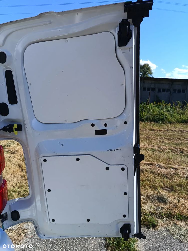 Citroën Jumpy 2.0 diesel 122 kM 2016 rok GOTOWY DO PRACY!!! BOGATE WYPOSAŻENIE - 26