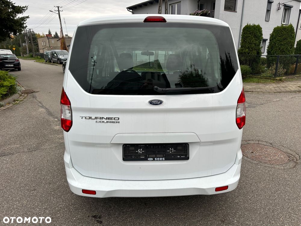 Ford Tourneo Courier 1.0 EcoBoost Ambiente - 5