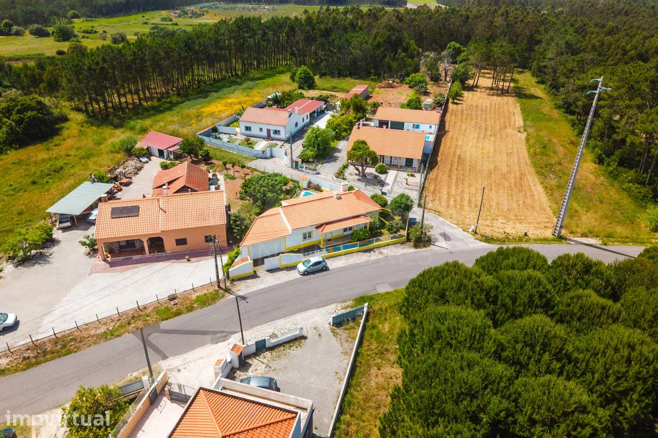 Moradia Térrea c/ piscina, árvores de fruto e garagem a 7 minutos d... - Grande imagem: 3/42