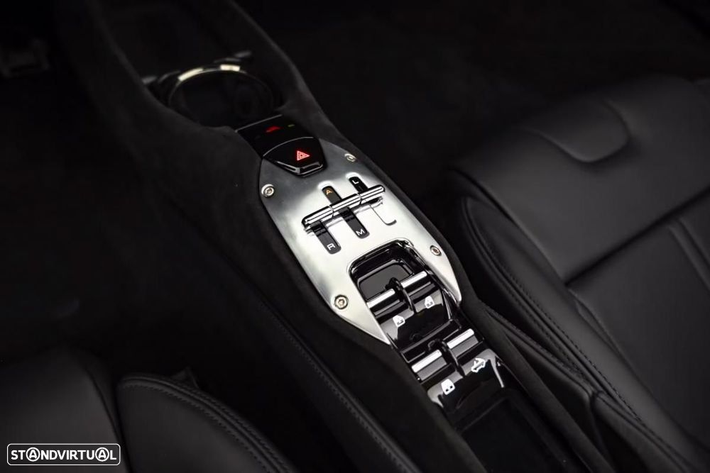 Ferrari SF90 Spider - 8