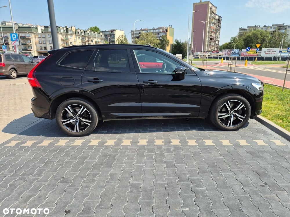 Volvo XC 60 T8 Plug-In Hybrid AWD R-Design - 4