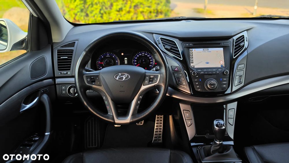 Hyundai i40 Kombi blue 1.7 CRDi Premium - 21