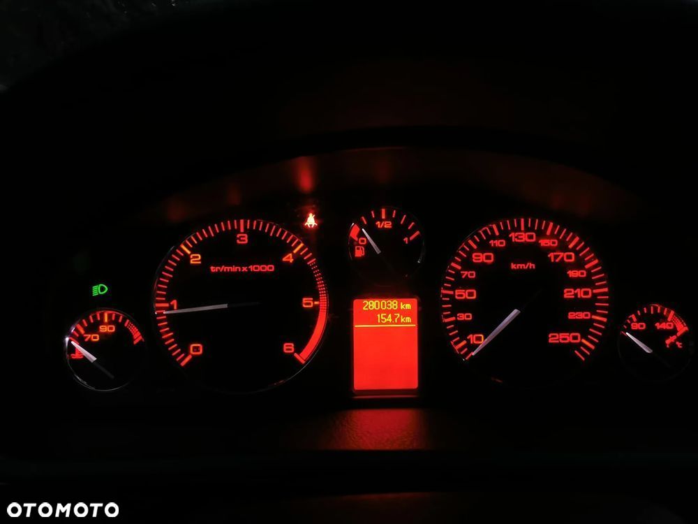 Peugeot 407 2.0 HDI Intense - 11