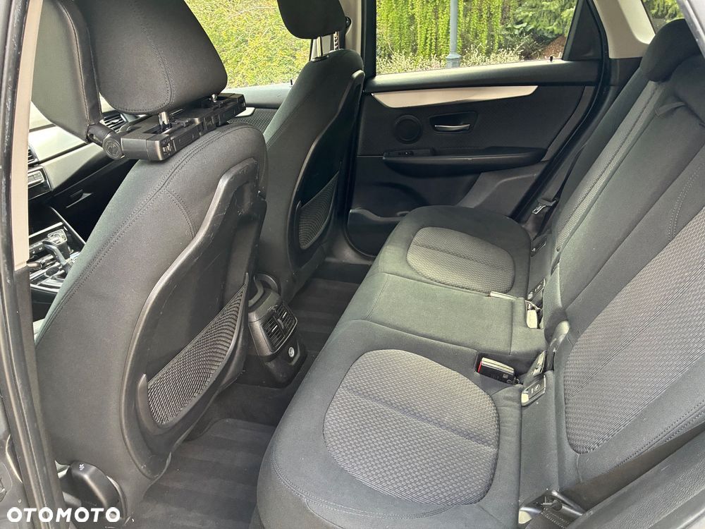 BMW Seria 2 - 16