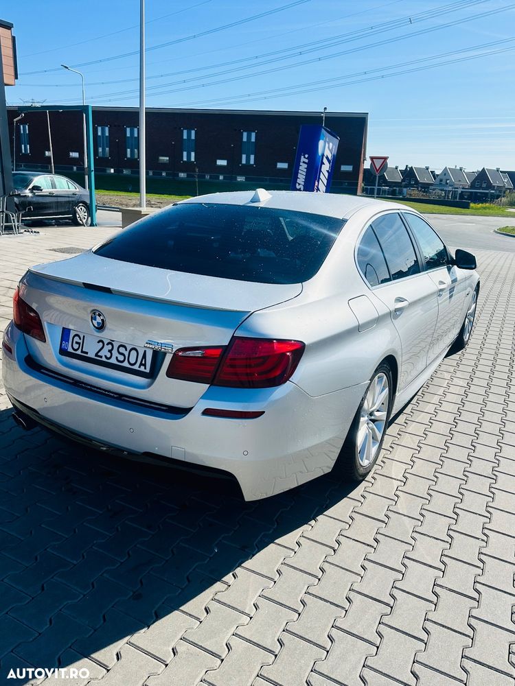 BMW Seria 5 520d - 12