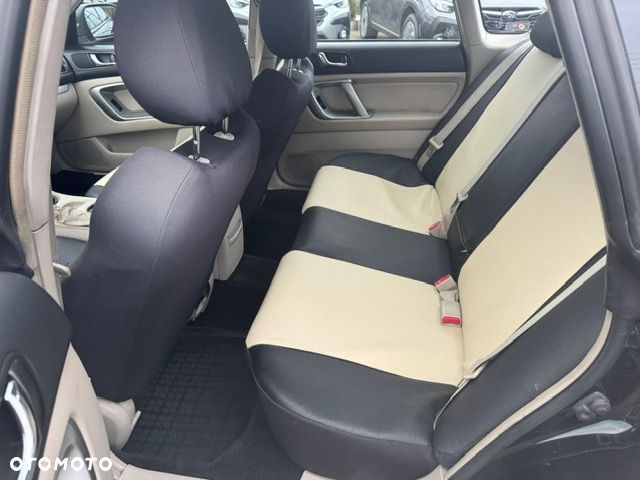 Subaru Legacy 2.0RC - 11