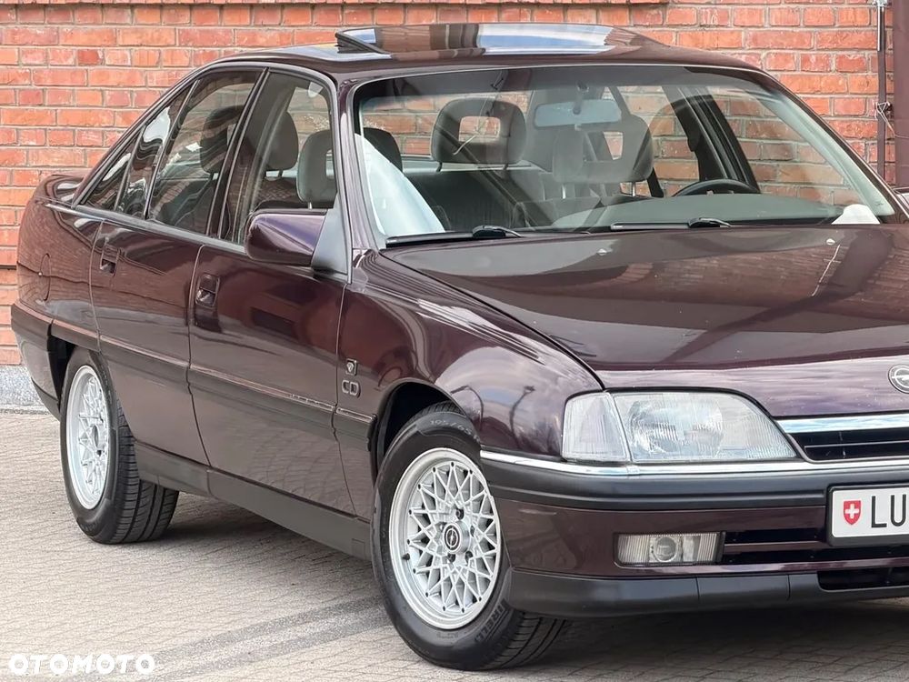 Opel Omega 2.6i CD Diamond - 13