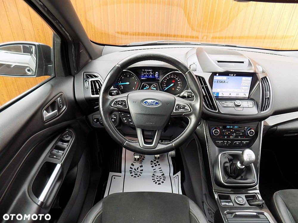 Ford Kuga 2.0 TDCi 2x4 ST-Line - 16