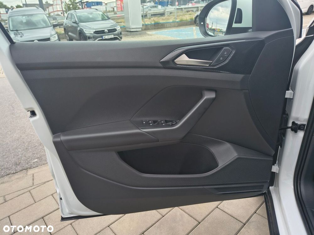 Volkswagen T-Cross 1.0 TSI Life Plus - 17