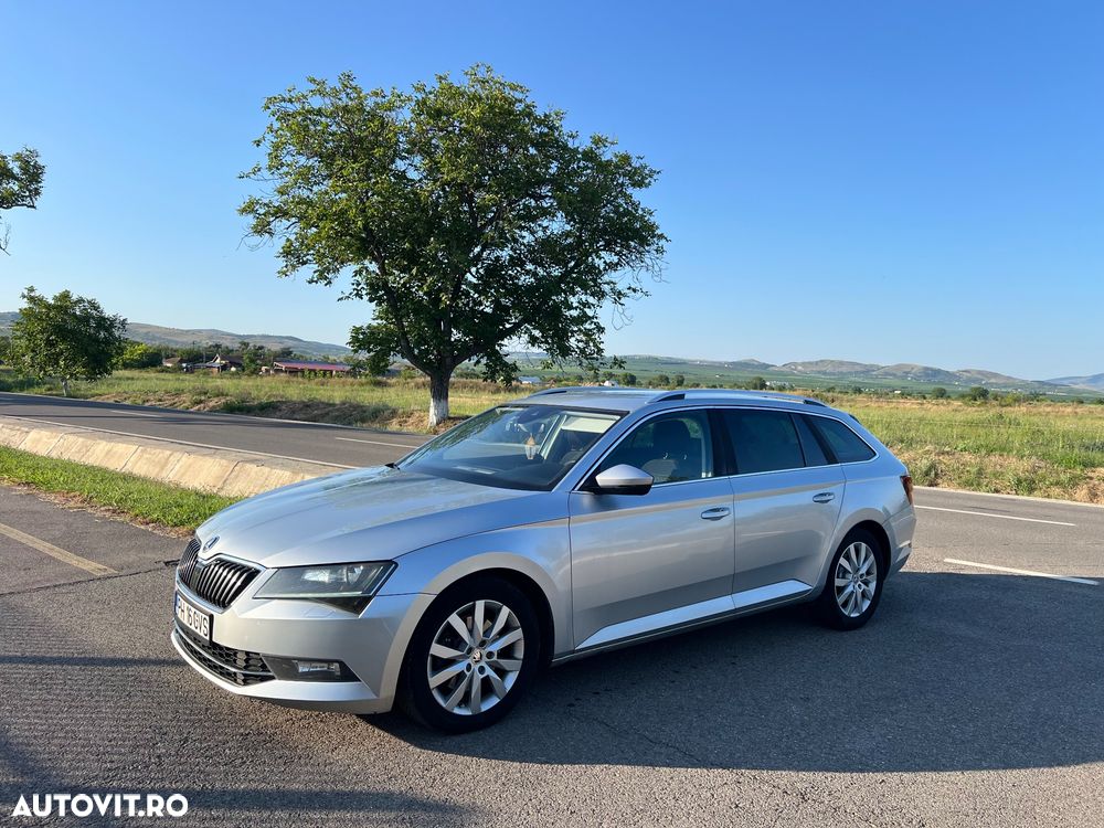 Skoda Superb 2.0 TDI DSG Style - 33