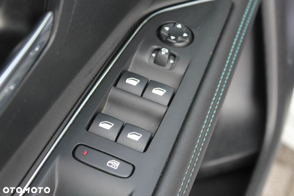 Peugeot 3008 1.2 PureTech Active Pack S&S - 13