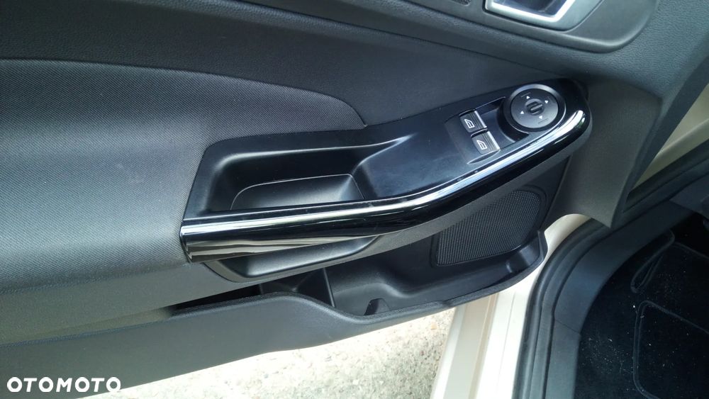Ford Fiesta 1.0 EcoBoost S&S ACTIVE PLUS - 19