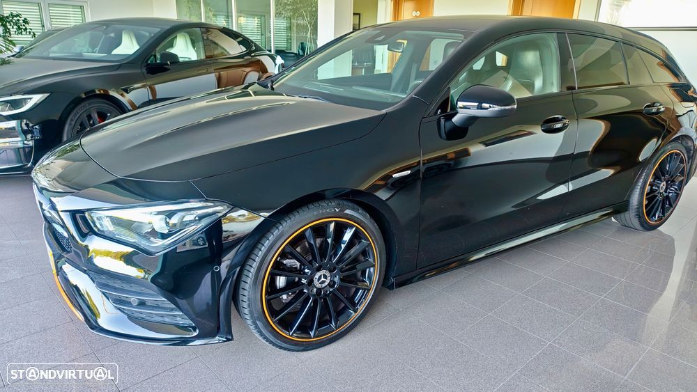 Mercedes-Benz CLA 180 d Shooting Brake AMG Line - 19