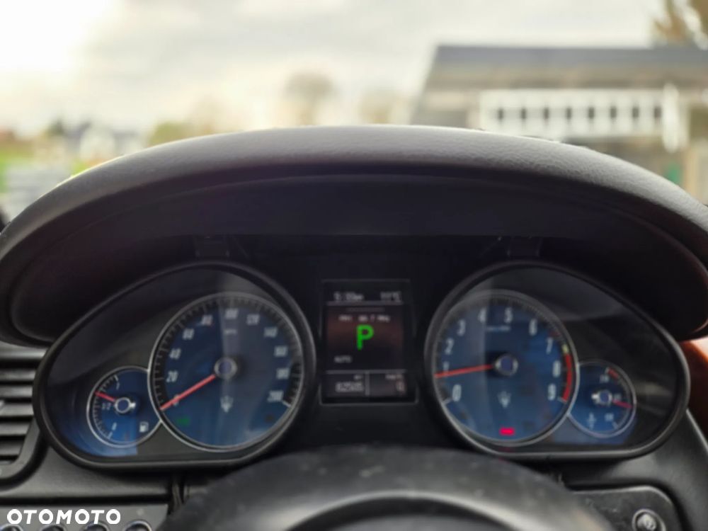 Maserati Quattroporte S - 25